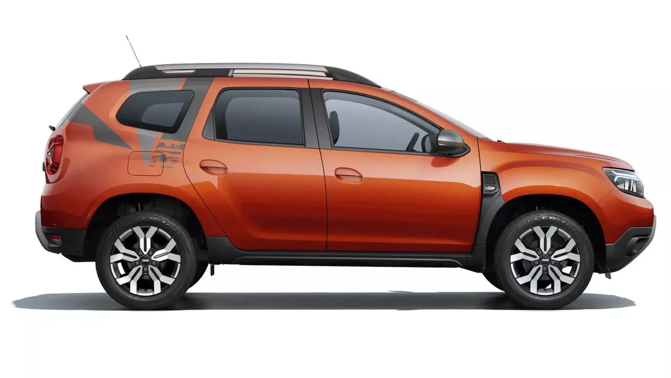 Dacia Duster met striping