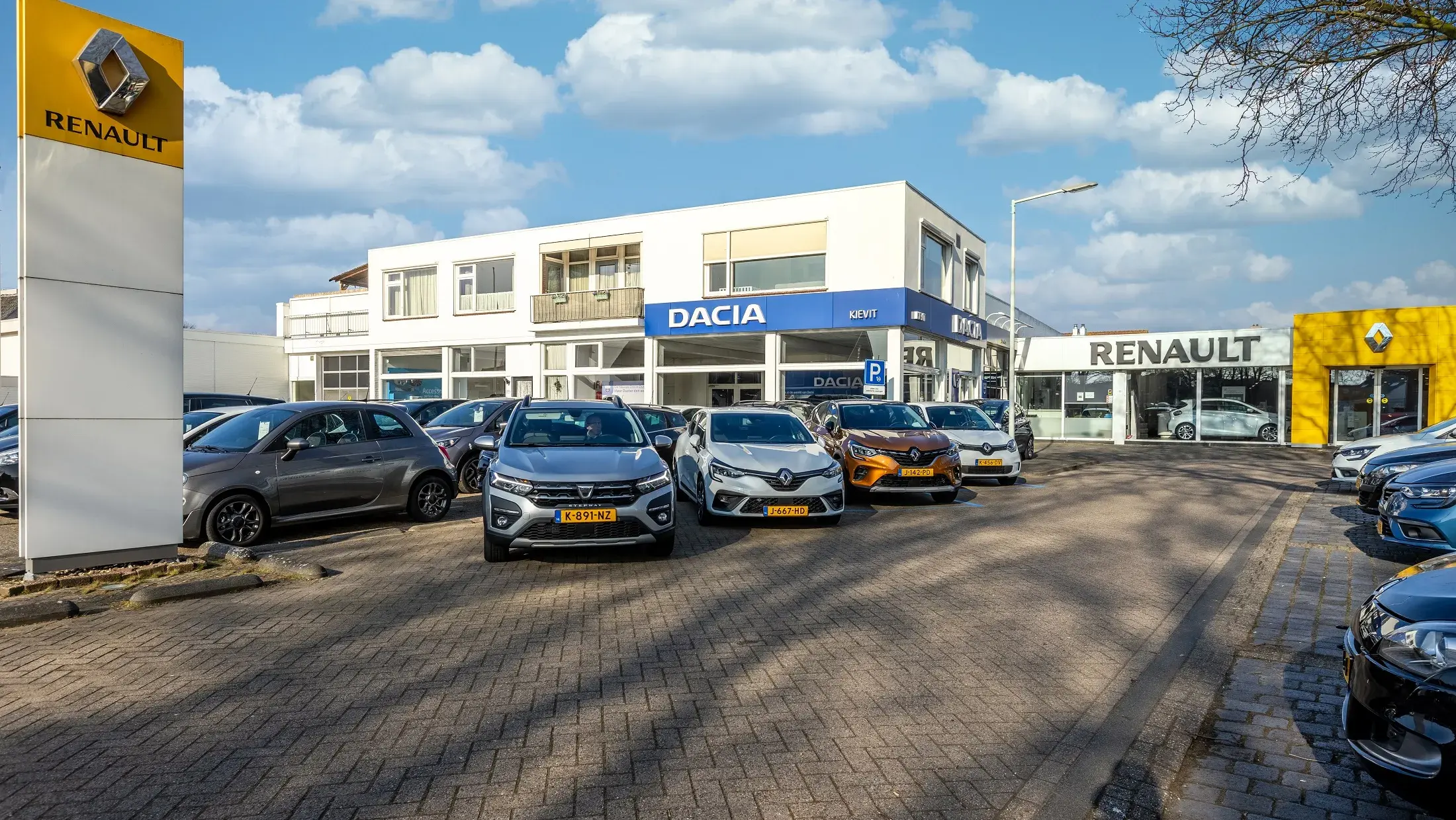 AutoKievit Bergen op Zoom pand