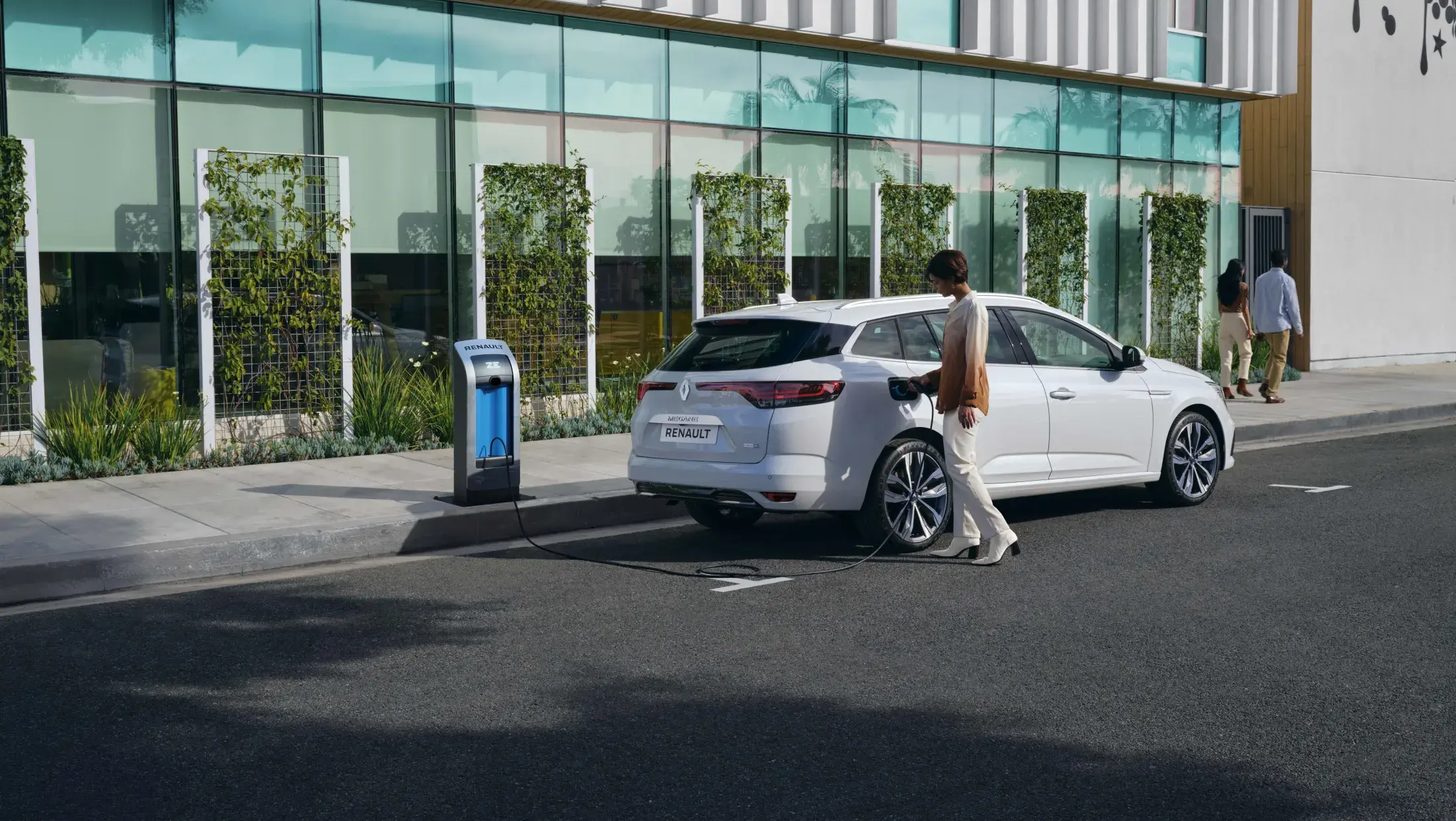 Renault Mégane estate plug-in hybrid