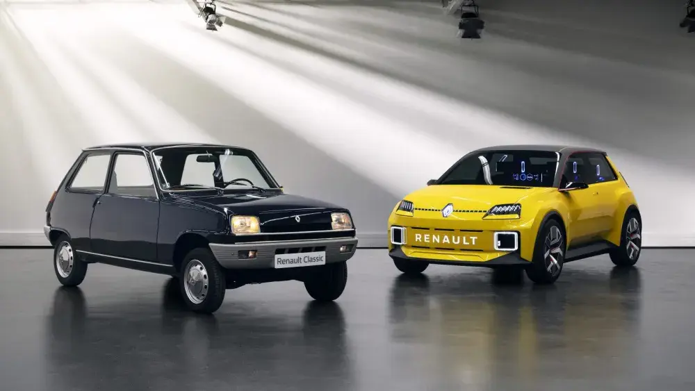 Renault 5 prototype versus oud model