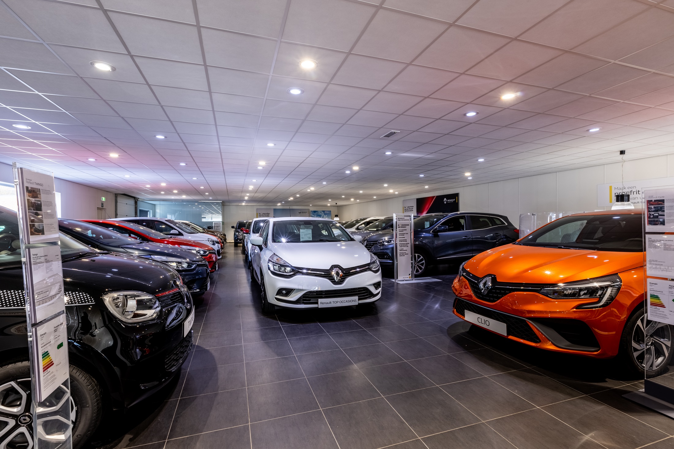 AutoKievit Bergen op Zoom showroom