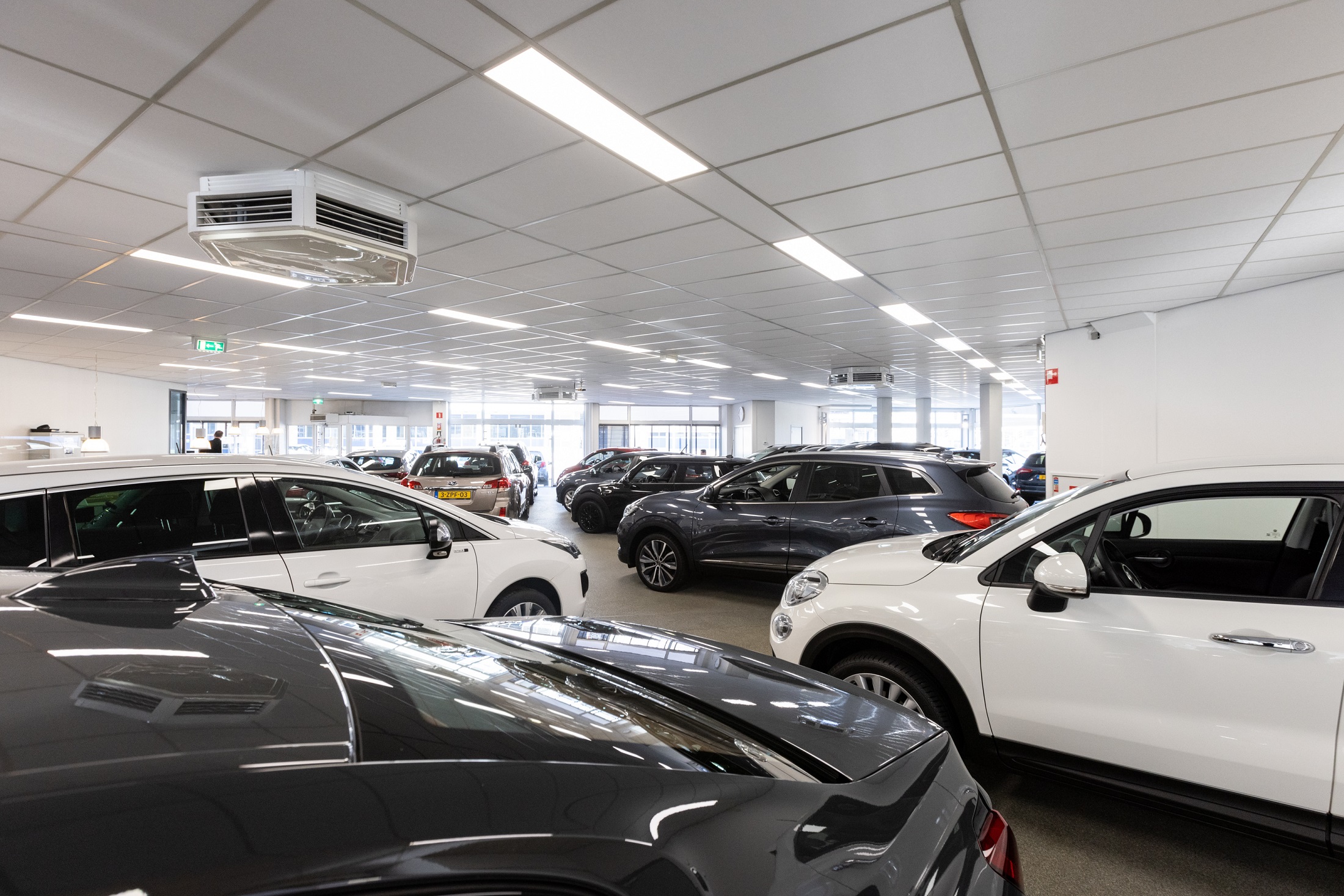 AutoKievit Rotterdam showroom