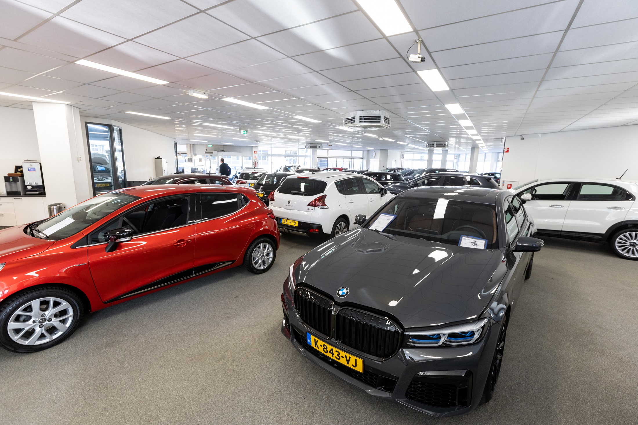 AutoKievit Rotterdam showroom