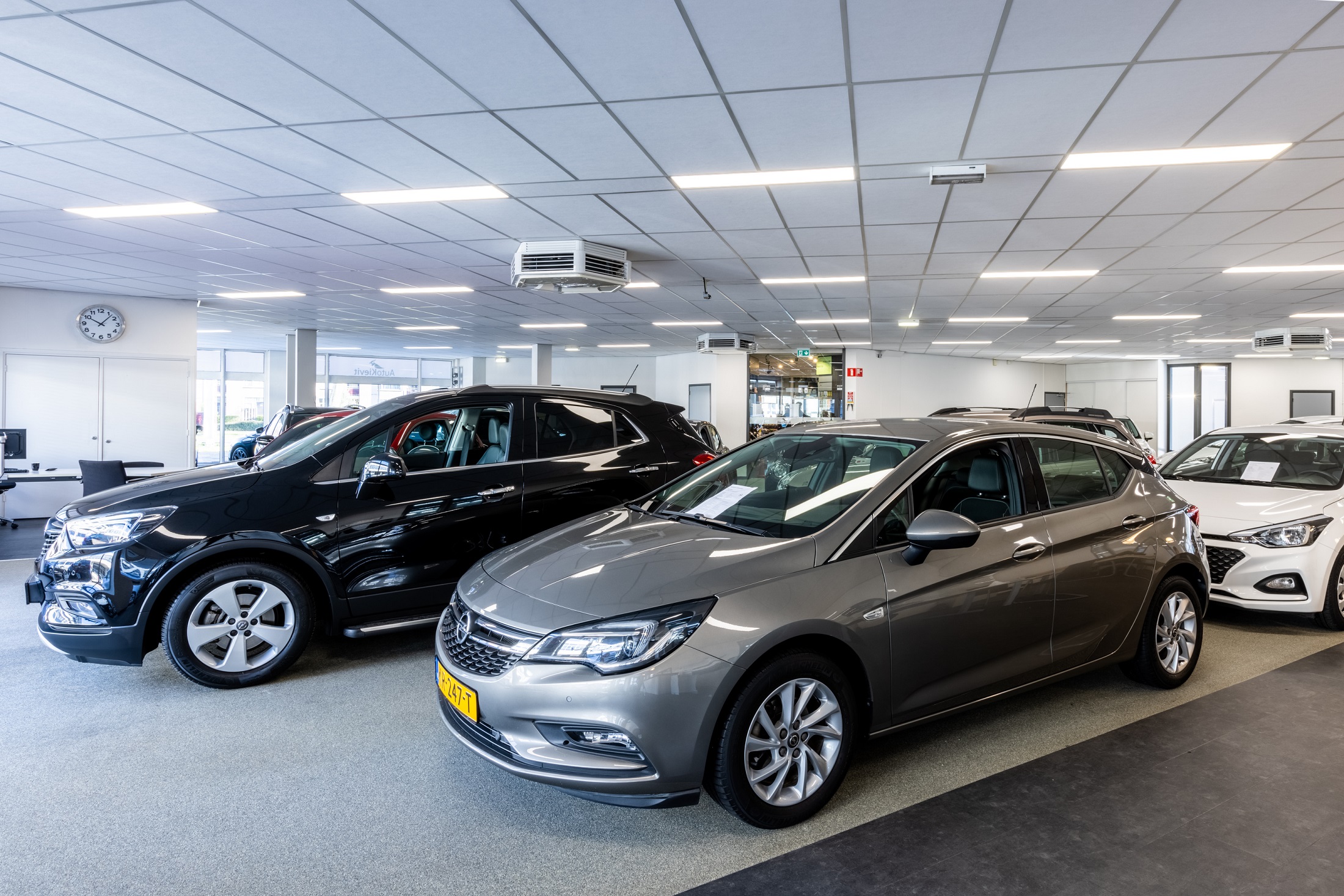 AutoKievit Rotterdam showroom