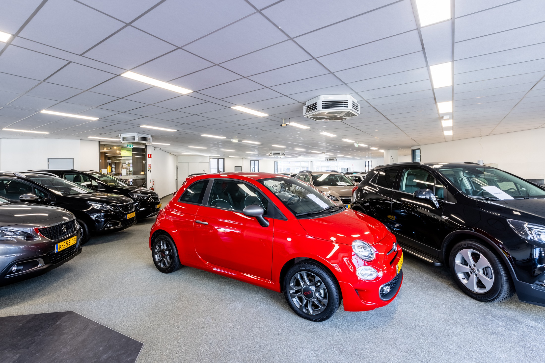 AutoKievit Rotterdam showroom