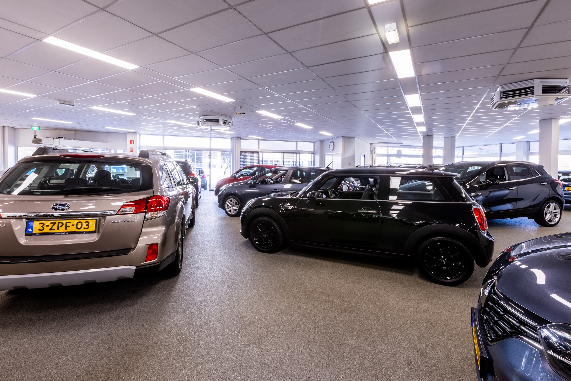 AutoKievit Rotterdam showroom