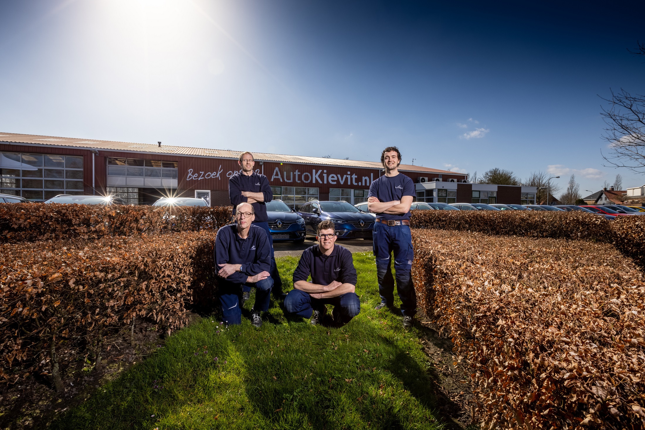Groepsfoto AutoKievit Zierikzee opslagplaats